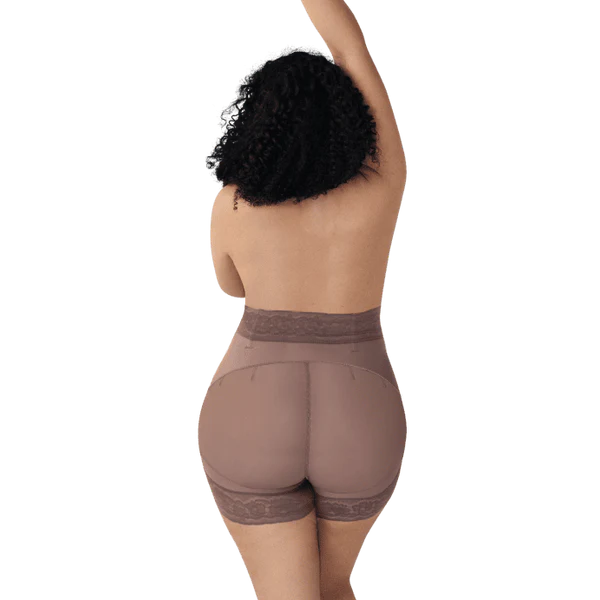 Vista trasera del Short Pinzas